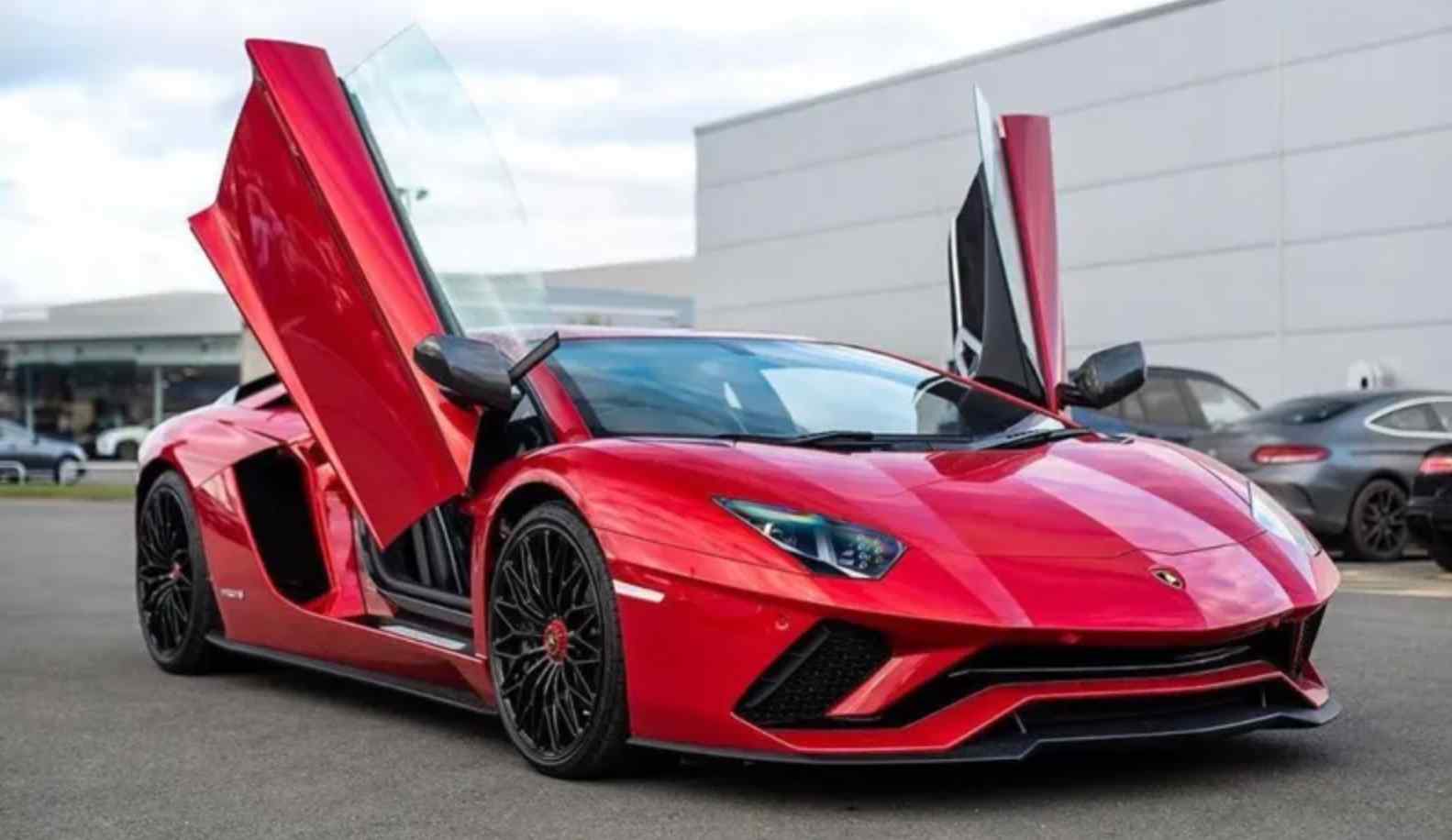 For those seeking an adrenaline-fueled experience in car hire in Dubai, renting a Lamborghini offers the ultimate thrill.